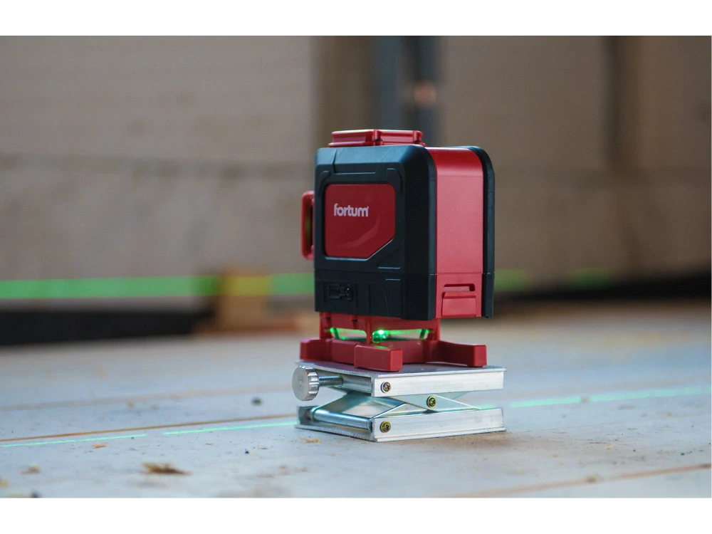 4780216 FORTUM Laser zelený 3D liniový, křížový samonivelační